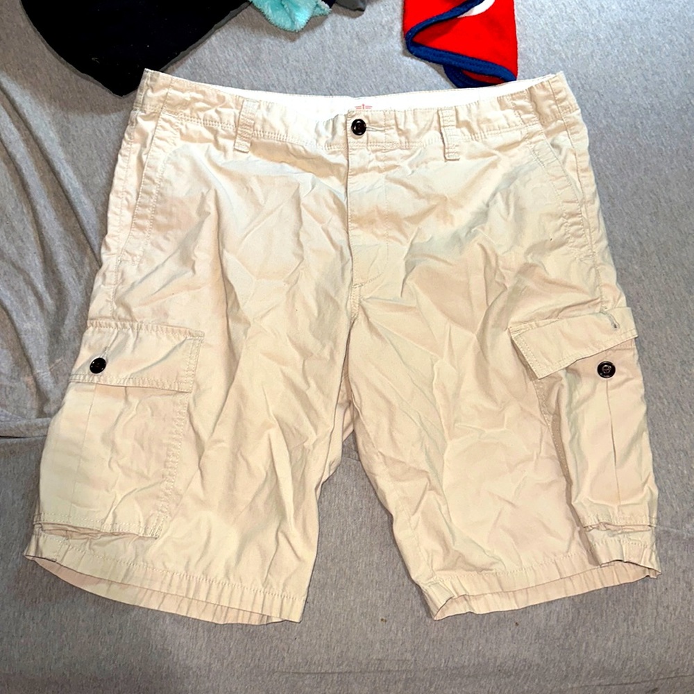 Men’s docker cargo shorts size 36